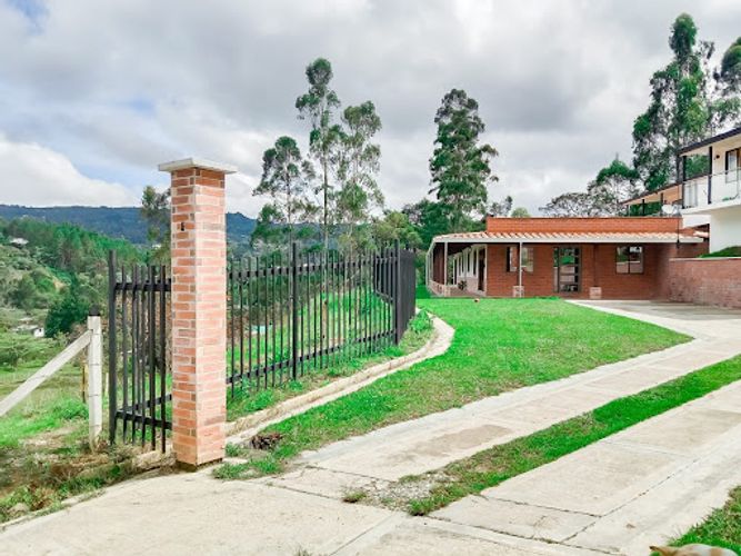 Finca en venta en Romeral, Guarne, 500 m² · foto 8 de 17