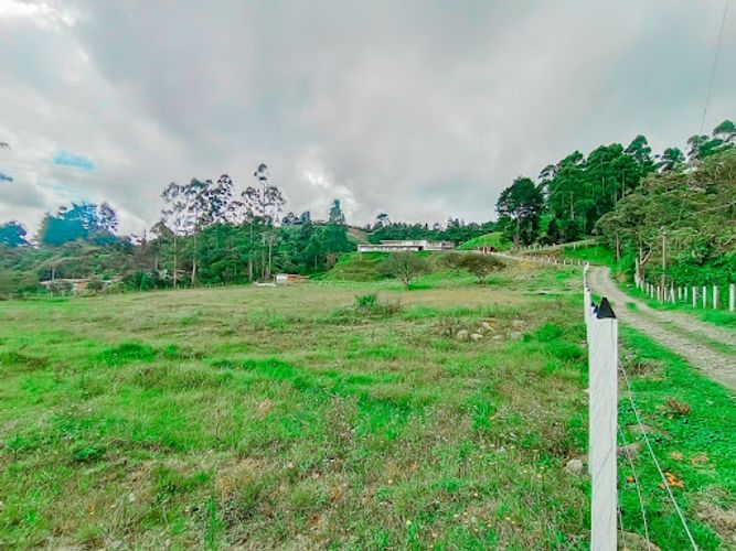 Finca en venta en Romeral, Guarne, 500 m² · foto 16 de 17
