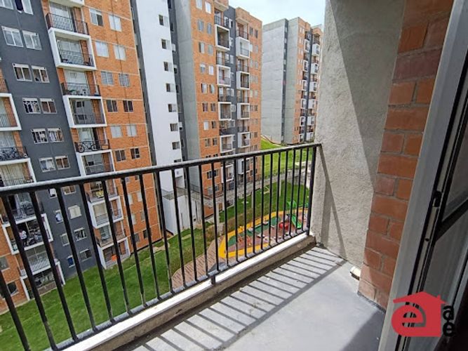Apartamento de 3 alcobas en venta en El Porvenir, Rionegro, 54 m² · foto 22 de 23
