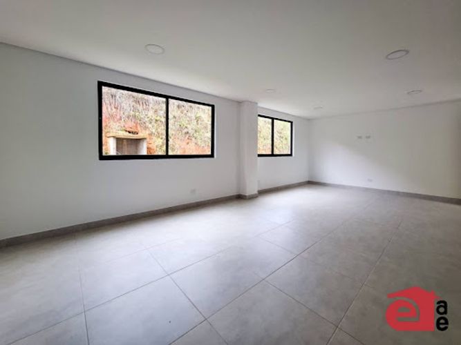Casa de 4 alcobas en venta en El Carmen de Viboral, 2000 m² · foto 9 de 24