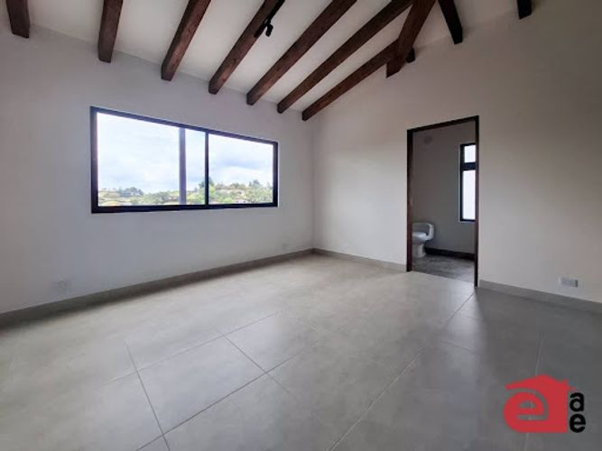 Casa de 4 alcobas en venta en El Carmen de Viboral, 2000 m² · foto 14 de 24