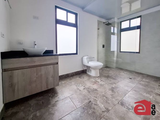 Casa de 4 alcobas en venta en El Carmen de Viboral, 2000 m² · foto 15 de 24