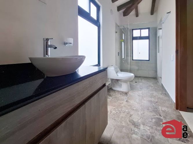 Casa de 4 alcobas en venta en El Carmen de Viboral, 2000 m² · foto 17 de 24