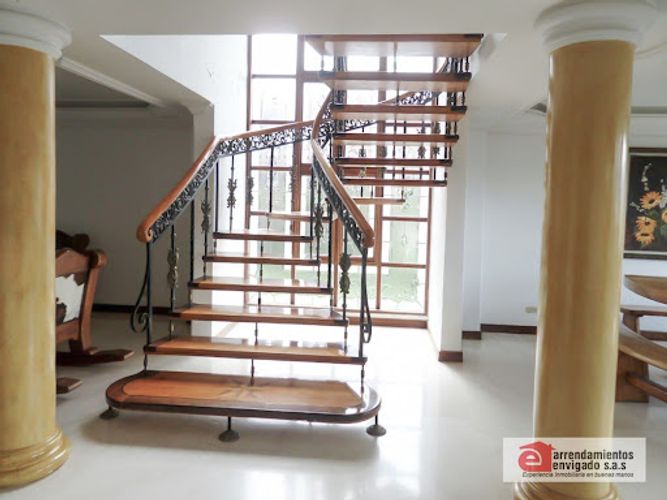 Casa de 4 alcobas en venta en Los Alcazares, Sabaneta, 600 m² · foto 5 de 23