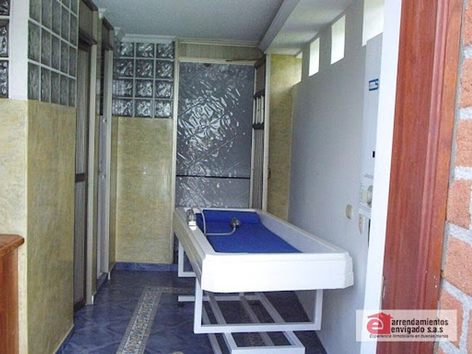 Casa de 4 alcobas en venta en Los Alcazares, Sabaneta, 600 m² · foto 15 de 23