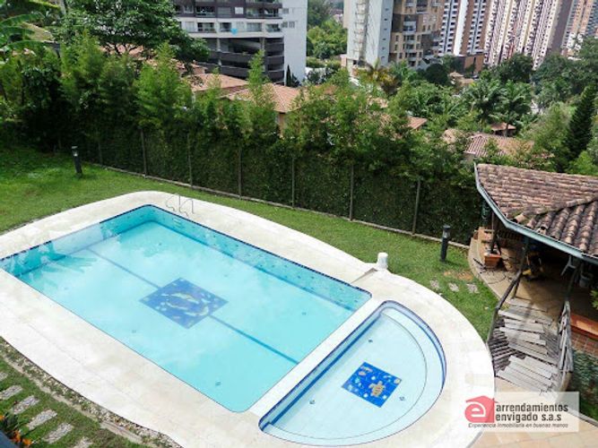 Casa de 4 alcobas en venta en Los Alcazares, Sabaneta, 600 m² · foto 17 de 23