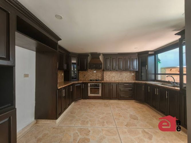 Casa de 5 alcobas en venta en La Doctora, Sabaneta, 520 m² · foto 6 de 24