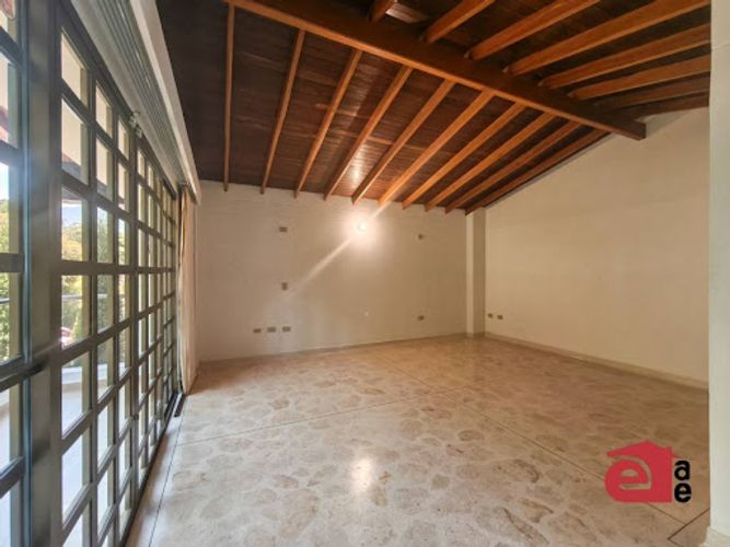 Casa de 5 alcobas en venta en La Doctora, Sabaneta, 520 m² · foto 12 de 24