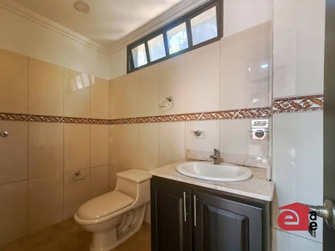 Casa de 5 alcobas en venta en La Doctora, Sabaneta, 520 m² · foto 19 de 24
