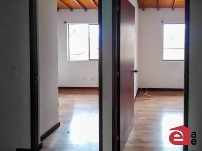 Casa de 3 alcobas en venta en Toledo, La Estrella, 174 m² · foto 7 de 21
