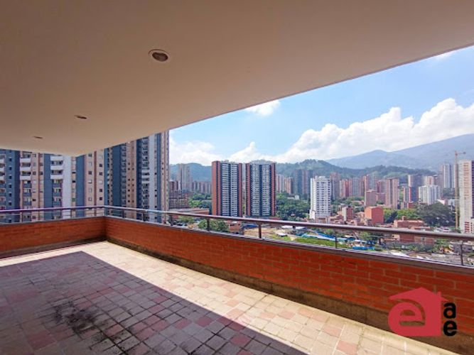 Apartamento de 5 alcobas en venta en Aves Maria, Sabaneta, 326 m² · foto 23 de 24