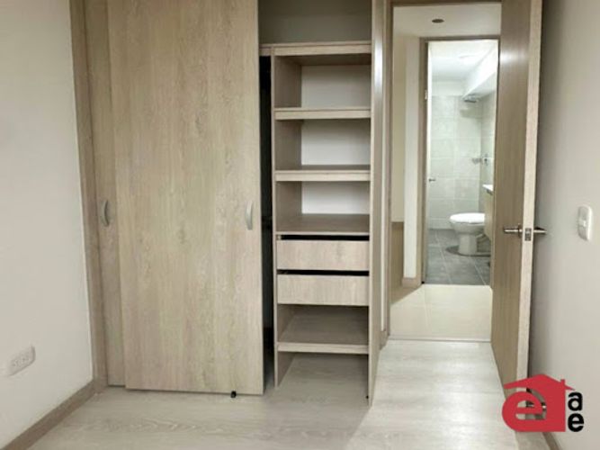 Apartamento de 3 alcobas en venta en Cuchillas De San Jose, Rionegro, 60 m² · foto 4 de 12
