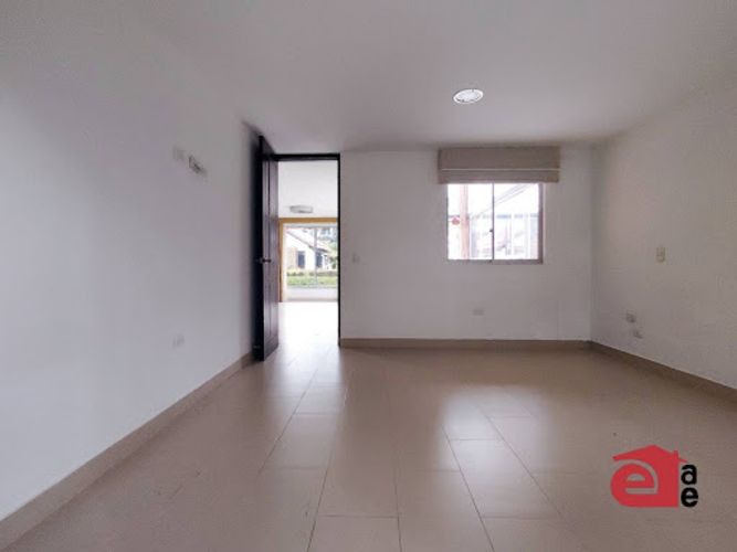 Casa de 3 alcobas en venta en El Retiro, 280 m² · foto 12 de 24