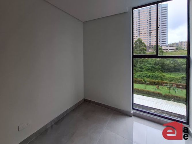 Apartamento de 2 alcobas en venta en Cuatro Esquinas, Rionegro, 53 m² · foto 9 de 16