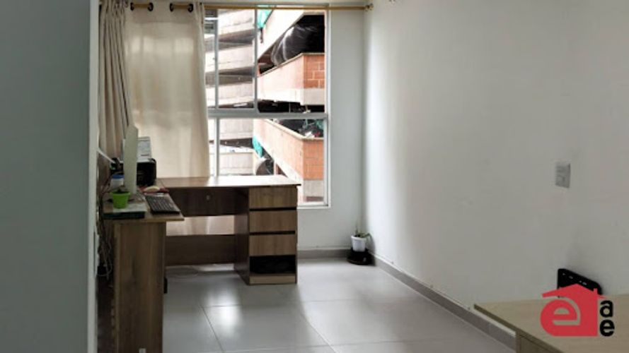 Apartamento de 2 alcobas en venta en Pan De Azucar, Sabaneta, 43 m² · foto 4 de 9