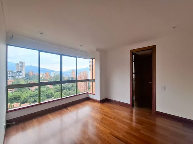 Apartamento de 4 alcobas en venta en Los Balsos, Medellín, 297 m² · foto 8 de 23