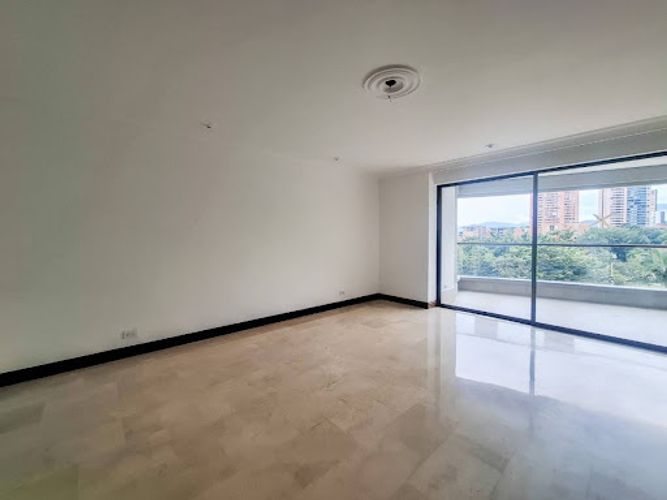 Apartamento de 4 alcobas en venta en Los Balsos, Medellín, 297 m² · foto 11 de 23