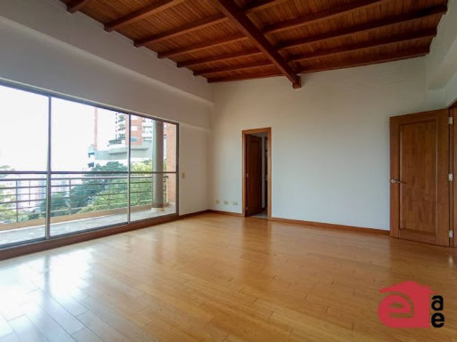 Casa de 3 alcobas en venta en Aves Maria, Sabaneta, 340 m² · foto 8 de 24