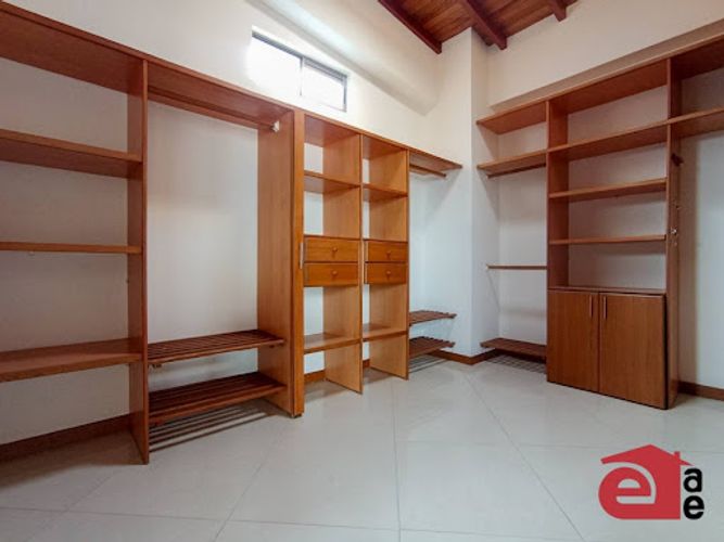 Casa de 3 alcobas en venta en Aves Maria, Sabaneta, 340 m² · foto 21 de 24