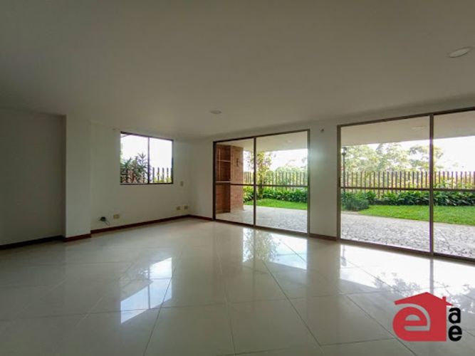 Casa de 3 alcobas en venta en Aves Maria, Sabaneta, 340 m² · foto 23 de 24