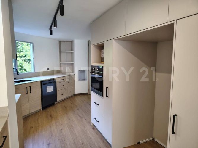 Apartamento de 3 alcobas en arriendo en El Poblado, Medellín, 205 m² · foto 6 de 22