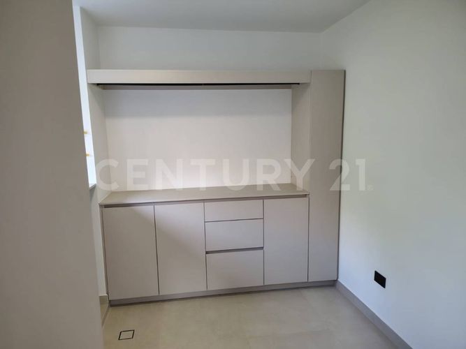 Apartamento de 3 alcobas en arriendo en El Poblado, Medellín, 205 m² · foto 9 de 22