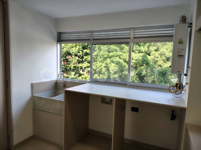Apartamento de 3 alcobas en arriendo en El Poblado, Medellín, 205 m² · foto 10 de 22