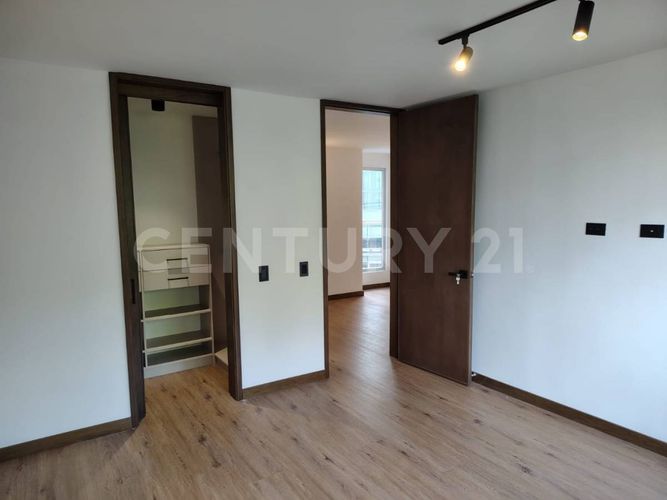 Apartamento de 3 alcobas en arriendo en El Poblado, Medellín, 205 m² · foto 16 de 22