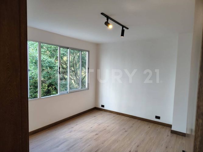 Apartamento de 3 alcobas en arriendo en El Poblado, Medellín, 205 m² · foto 17 de 22