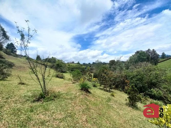 Lote en venta en Pantanillo, El Retiro, 4287 m² · foto 2 de 8