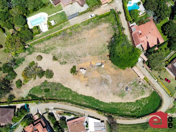 Lote en venta en Copacabana, 5000 m² · foto 3 de 17