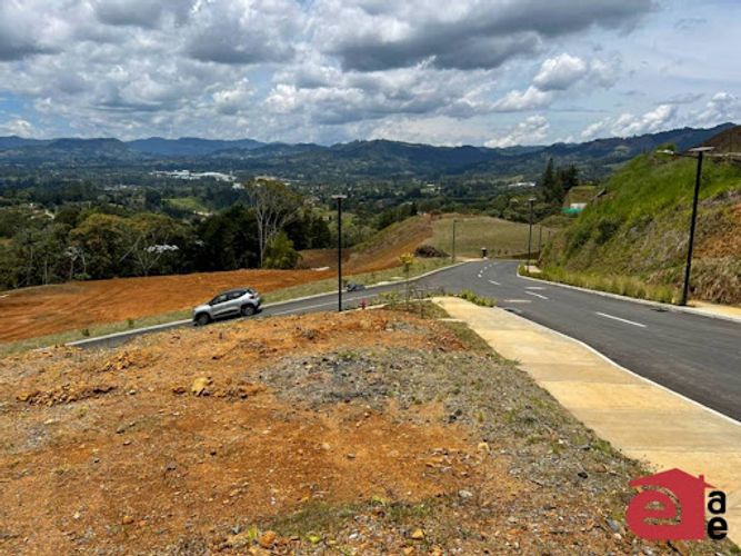 Lote en venta en El Tablazo, Rionegro, 4047 m² · foto 3 de 8