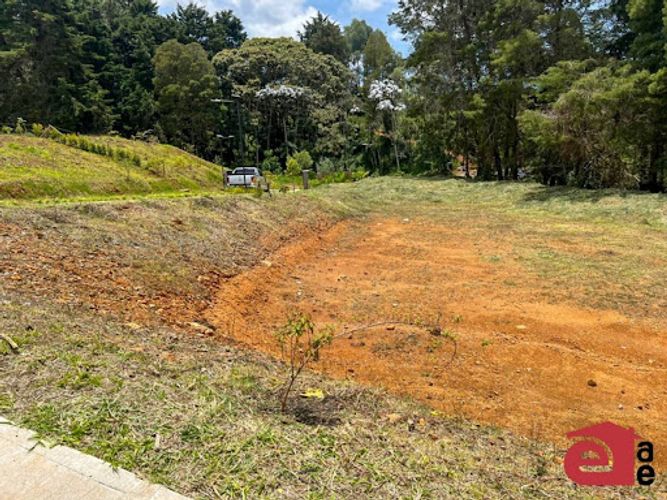 Lote en venta en El Tablazo, Rionegro, 4047 m² · foto 4 de 8