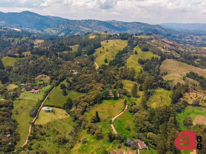 Lote en venta en El Tablazo, Rionegro, 4047 m² · foto 8 de 8