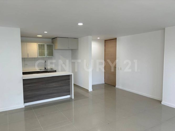 Apartamento de 3 alcobas en arriendo en Vía Las Palmas, Medellín, 117 m² · foto 2 de 14