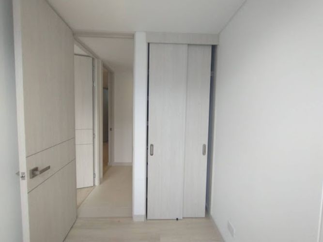 Apartamento de 3 alcobas en venta en La Aldea, Sabaneta, 65 m² · foto 6 de 13
