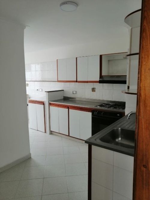 Apartamento de 3 alcobas en arriendo en Belen La Palma, Medellín, 95 m² · foto 2 de 16