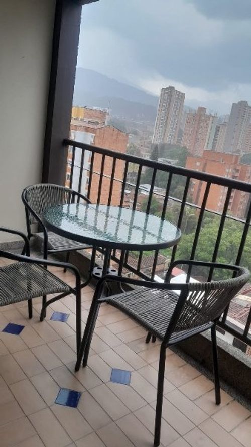 Apartamento de 3 alcobas en arriendo en Belen La Palma, Medellín, 95 m² · foto 4 de 16