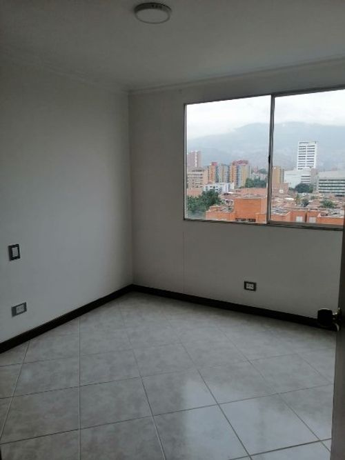 Apartamento de 3 alcobas en arriendo en Belen La Palma, Medellín, 95 m² · foto 6 de 16