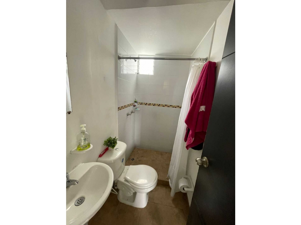 Apartamento en venta en Los Eucaliptos, Manizales · foto 18 de 22