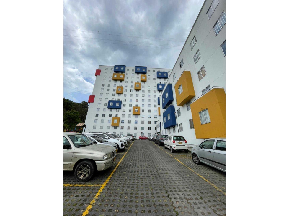 Apartamento en venta en Los Eucaliptos, Manizales · foto 22 de 22