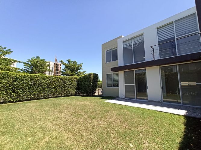 Casa de 3 alcobas en venta en Ricaurte, 150 m² · foto 7 de 24