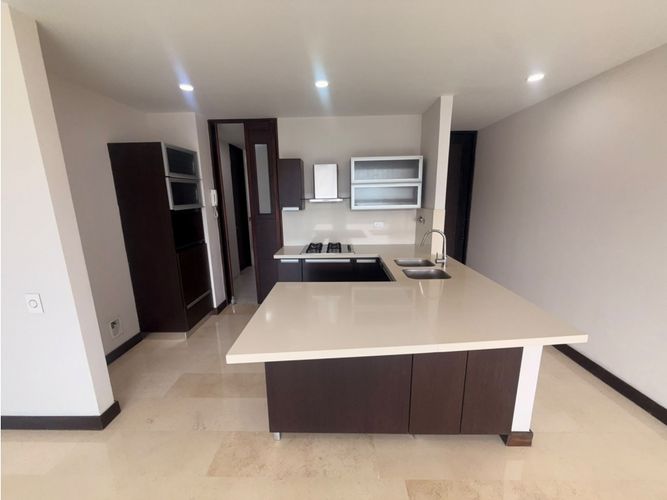 Apartamento de 2 alcobas en arriendo en Aves Maria, Sabaneta, 108 m² · foto 3 de 18