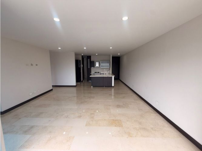 Apartamento de 2 alcobas en arriendo en Aves Maria, Sabaneta, 108 m² · foto 8 de 18