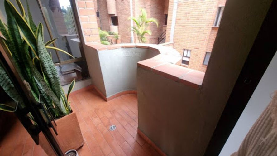 Apartamento de 2 alcobas en arriendo en Transversal Inferior, Medellín, 78 m² · foto 4 de 18