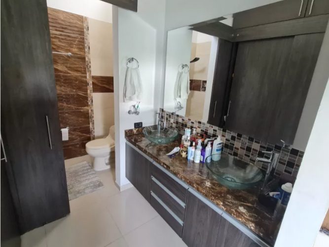 Casa de 2 alcobas en venta en El Castillo, Jamundí, 134 m² · foto 11 de 23