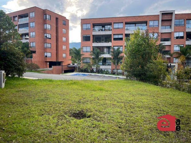 Lote en venta en El Retiro, 195 m² · foto 6 de 7