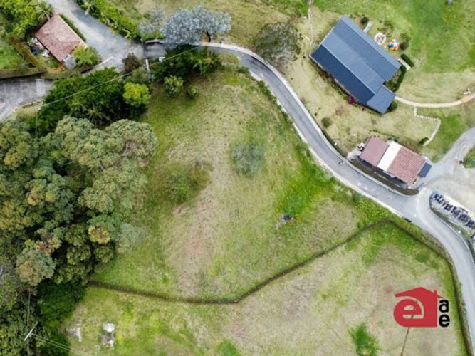 Lote en venta en Loma Del Escobero, Envigado, 2650 m² · foto 9 de 9