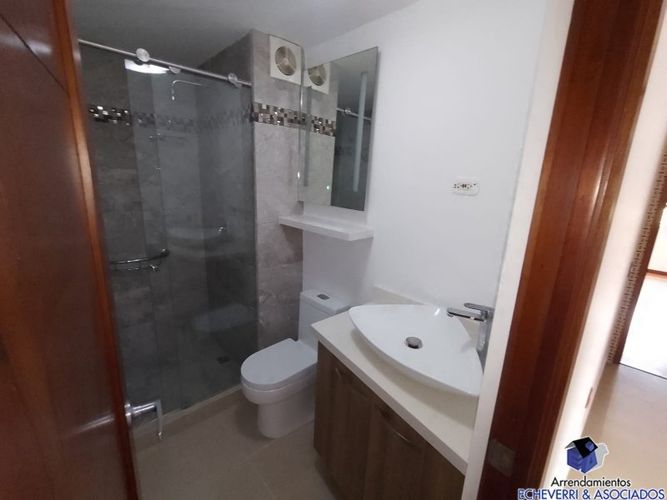 Apartamento de 3 alcobas en arriendo en Loma De Las Brujas, Envigado, 115 m² · foto 6 de 11