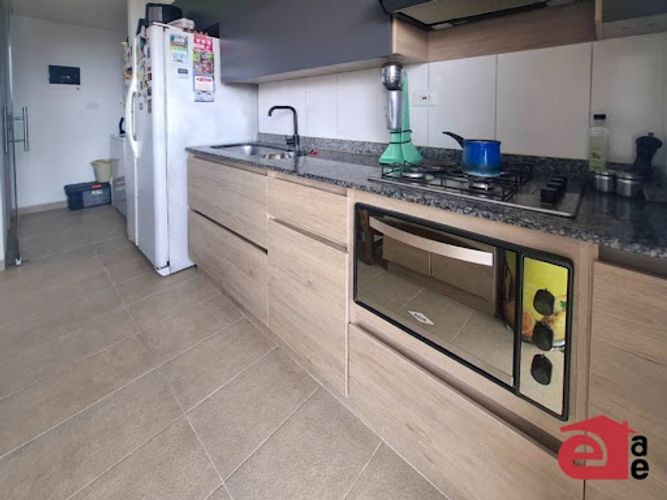 Apartamento de 2 alcobas en venta en Los Colegios, Rionegro, 69 m² · foto 2 de 10
